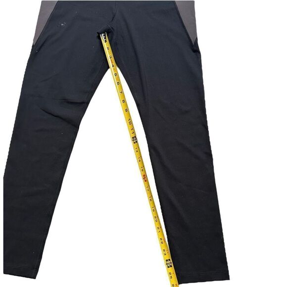 Under Armour Black and Brown Colorway Leggings - Picture 7 of 8